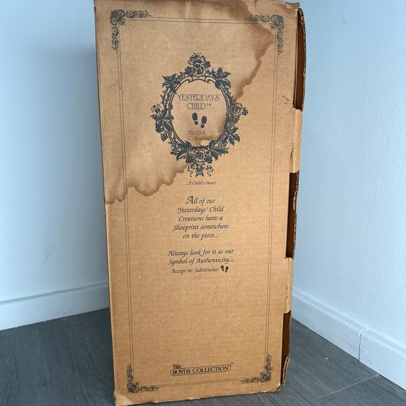 Limited Edition Yesterdays Child Porcelain Collection Doll Molly - Picture 8 of 8